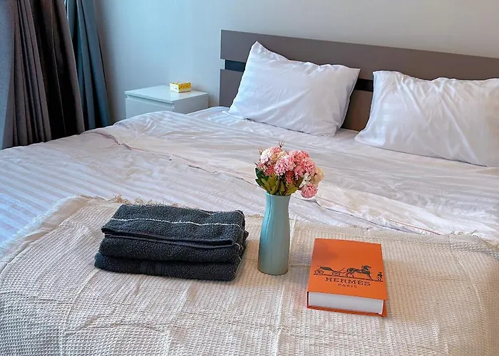 Artisan Ratchada Spacious 2br * Bangkok